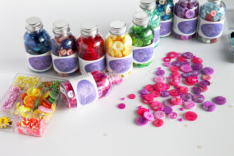 Buttons Galore - 28 Lilac Lane Decorative Embellishments