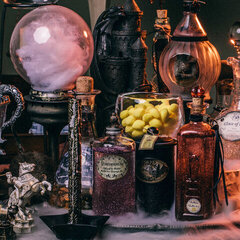 DIY Harry Potter Potion Display for Halloween: Dumbledore's office