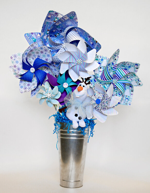 Frozen Pinwheel Centerpiece