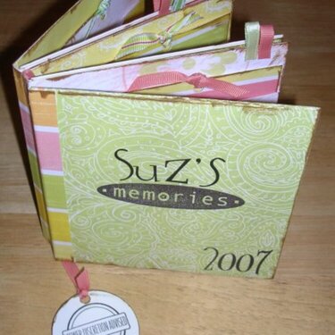 Suz&#039;s 2007 Memories Mini Album