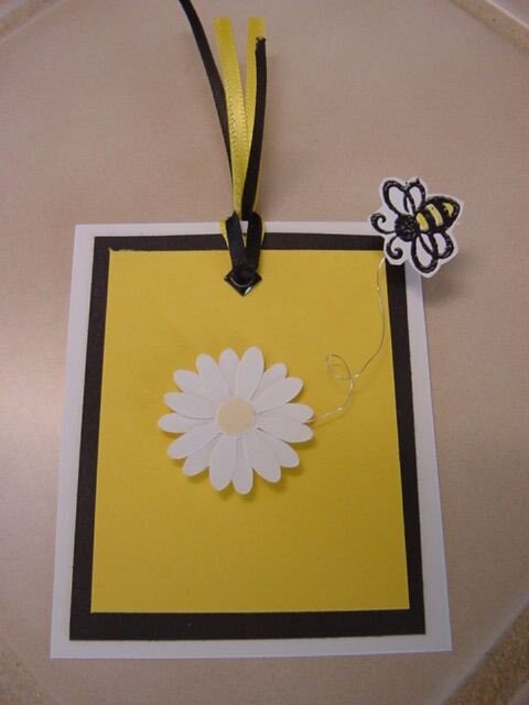 Themed Tag Swap Daisy