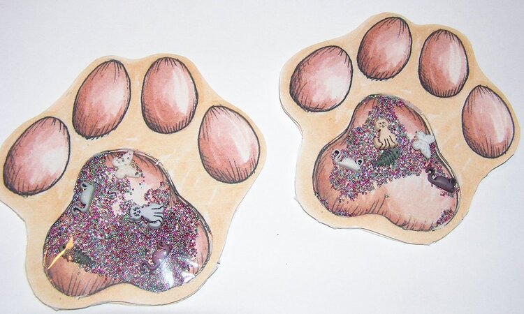 Cat Paw shakers