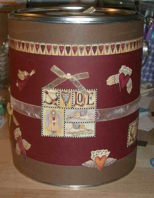 Paint can (front)