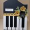Piano Card with Taylored Expression Open Scallop Border