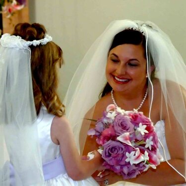 bride_and_flower_girl