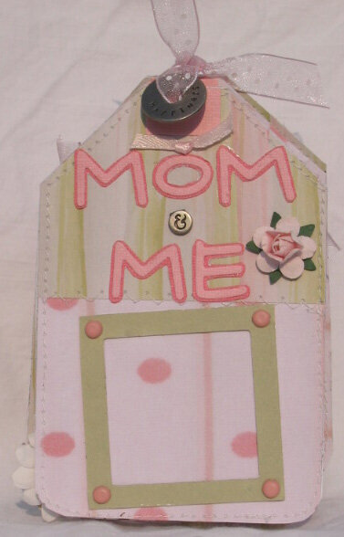 Mom &amp; Me Tag Book