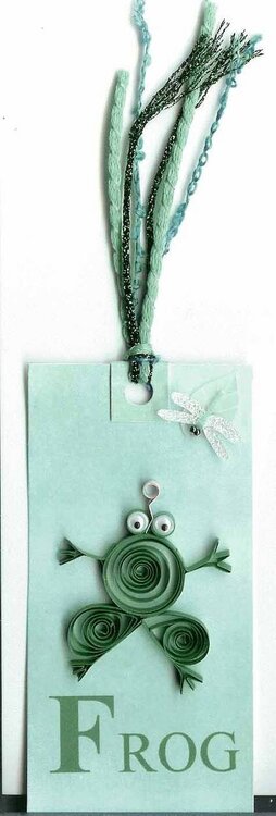 Quilling frog tag