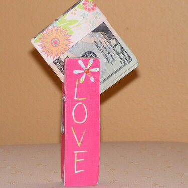 Mother&#039;s Day Clothes Pin - front