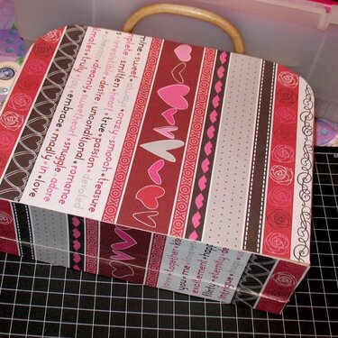 Cori&#039;s 2009 Valentine&#039;s Day Box - Box Covered