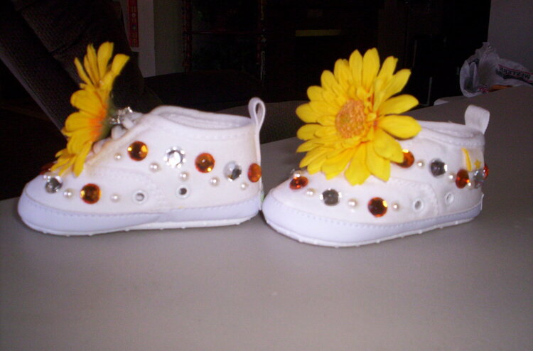 Yellow and White Daisey shoes