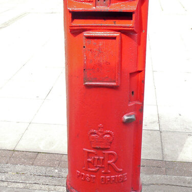 Mini 10 - an unsual mailbox