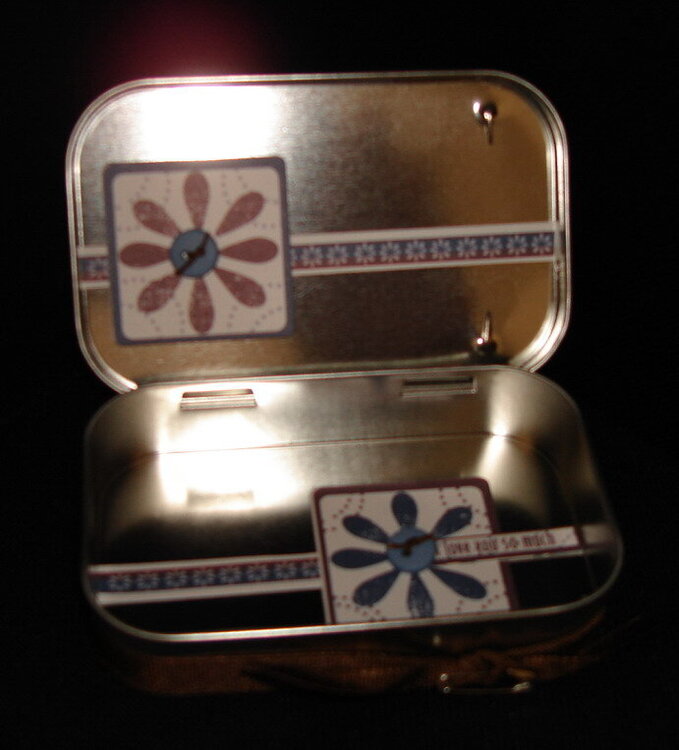 Altered Altoids Tin Interior