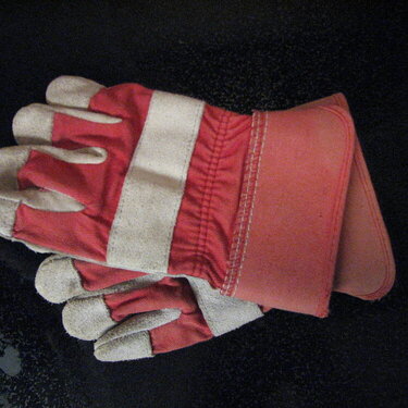 7. Red Gloves - 5 pts