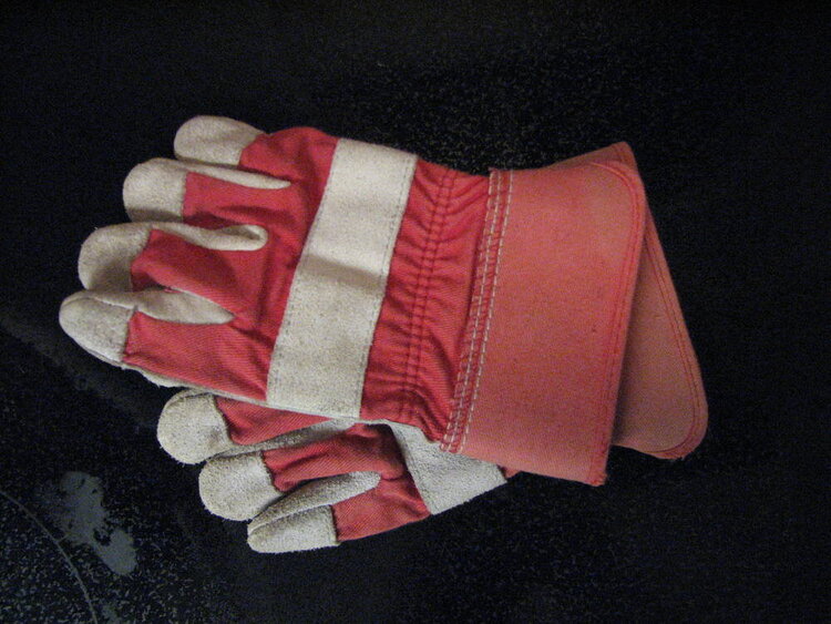 7. Red Gloves - 5 pts