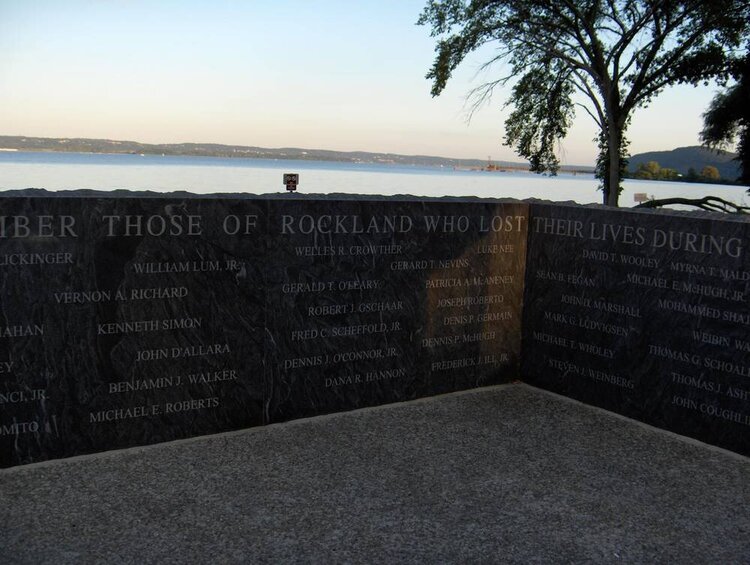 Sept 11th memorial wall pic#2