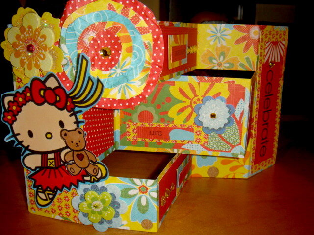 Tri-Shutter Card ~ Hello Kitty