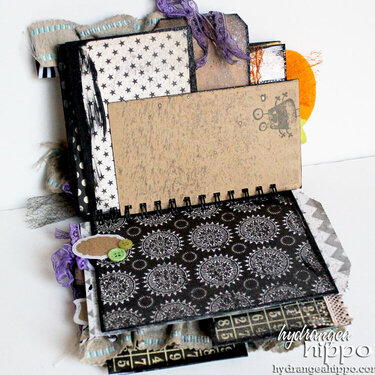 Halloween Mini Book by Jennifer Priest feat. May Arts Tombow