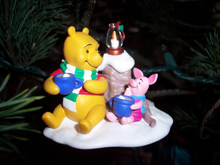close up of pooh and piglet