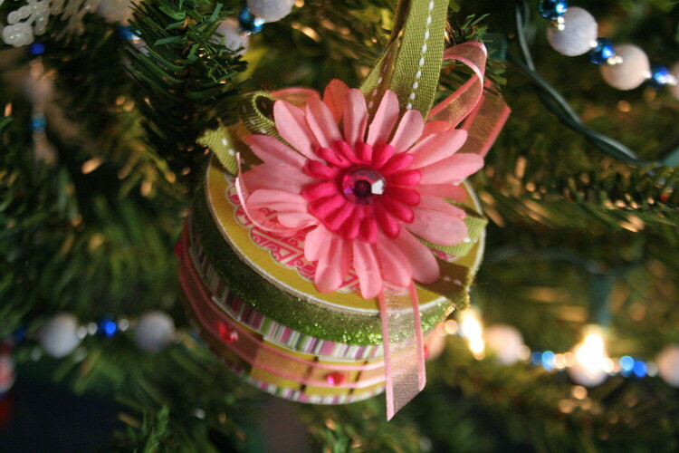 Gift Box Ornament