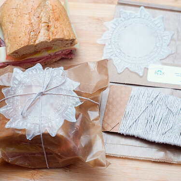 Pretty but Practical Picnic Lunch by Kendra McCracken