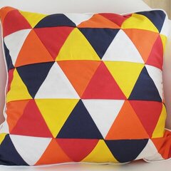 Triangle Patchwork Cushion Cover by Fiskars Designer: Emma Jeffery