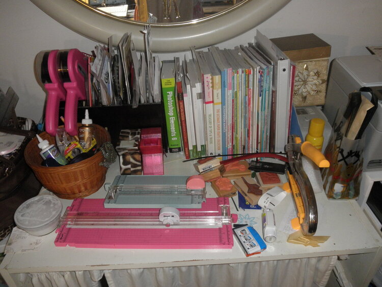 Work Station w/ Adhisive Basket