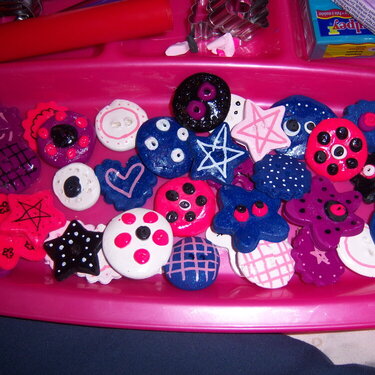 BUTTONS....*