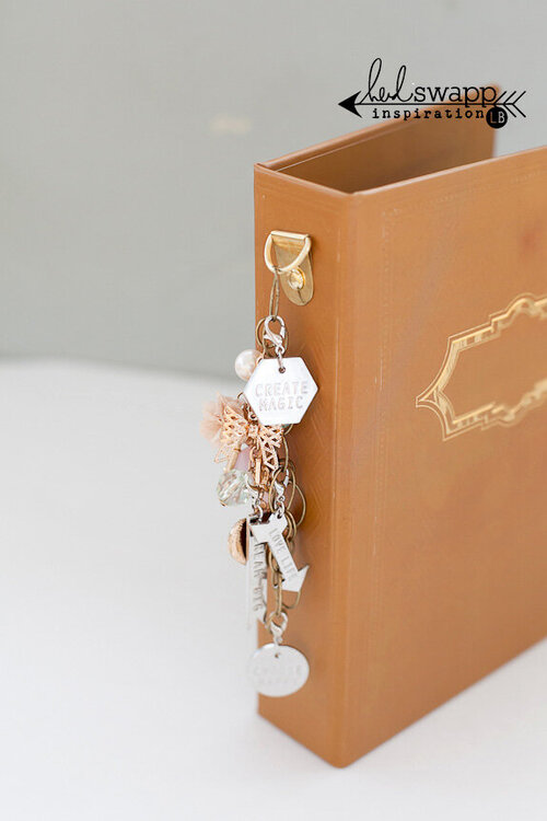 See how Lindsay Bateman &quot;accessorizes&quot; her Scrapbook with Heidi Swapp Wanderlust Charms