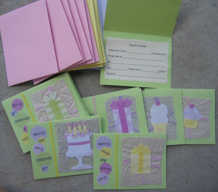 Birthday cake invites set