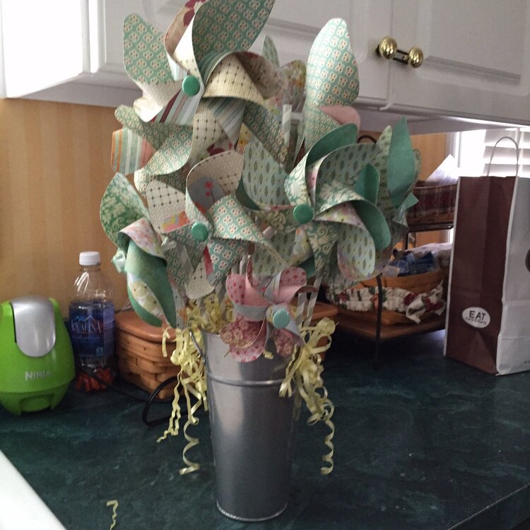 Pinwheel arrangement