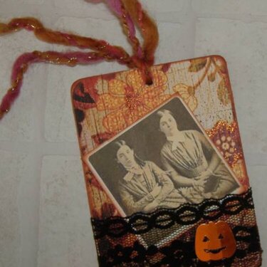 Halloween Tag (Front)