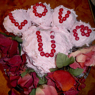 Love U valentines day cake