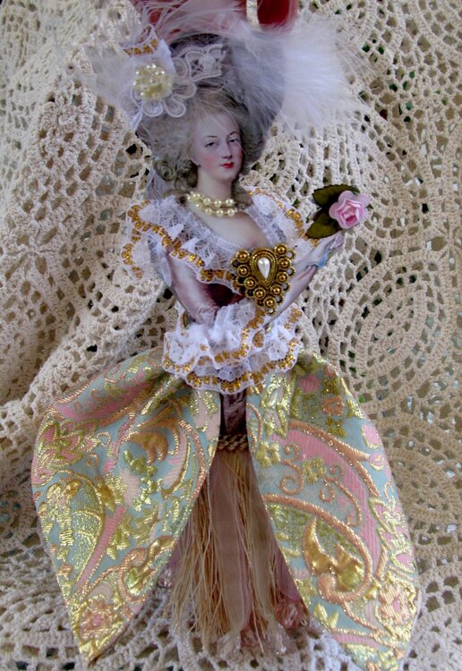 Marie Antoinette Tassel