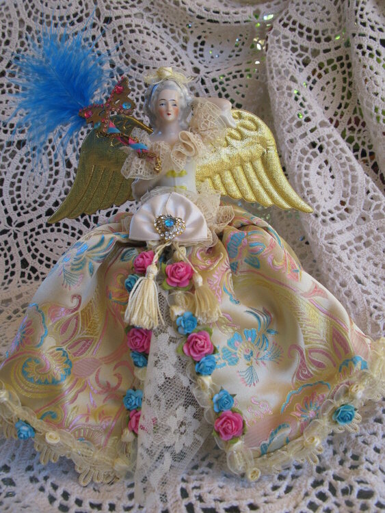 Marie Antoinette Angel/Birdcage