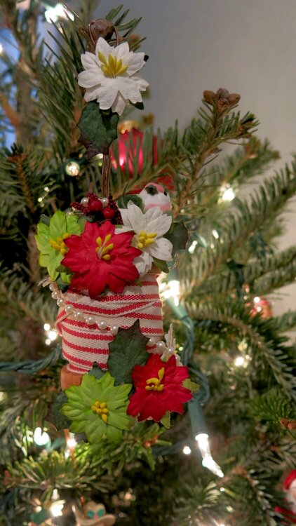 Traditional Christmas Spool Ornaments
