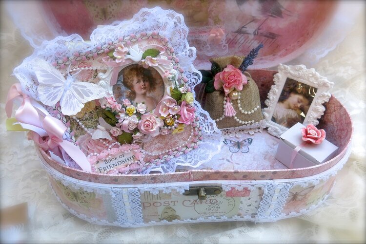 Shabby Chic Case &amp; Mini Album