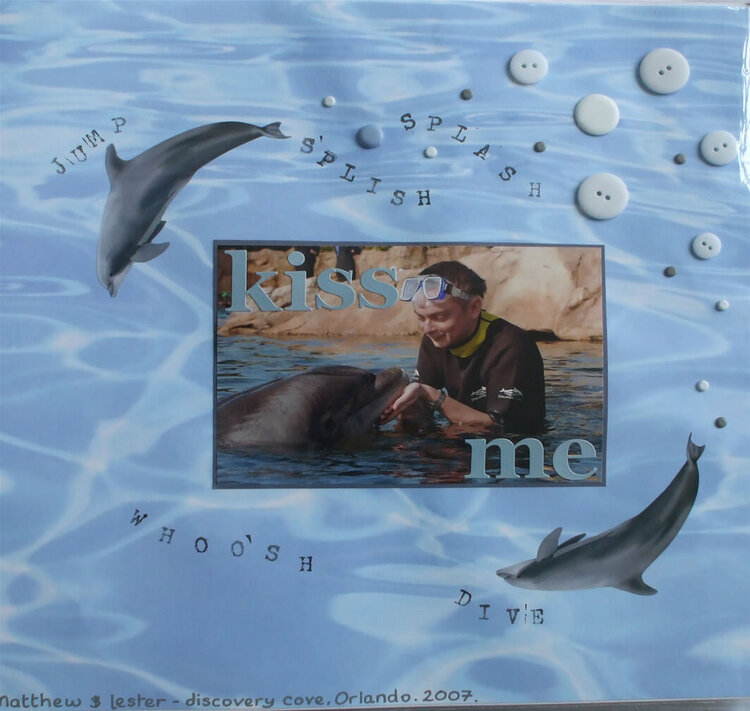 Kiss Me Dolphin