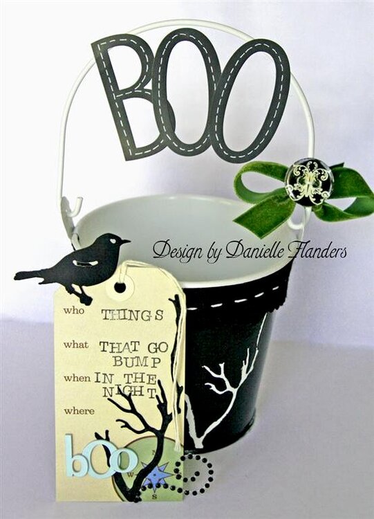 BOO bucket and tag