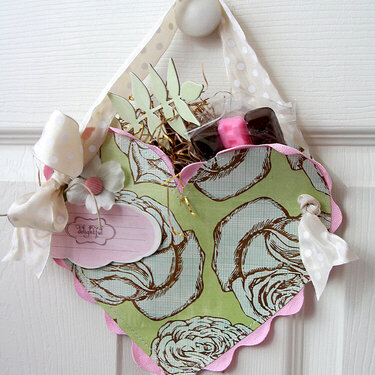 Hanging Heart *NEW Pink Paislee*