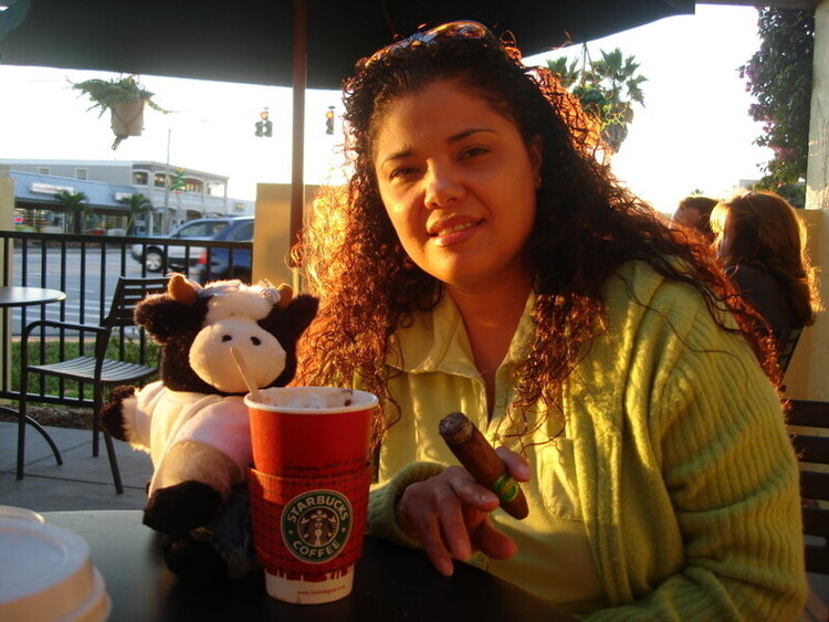 2006 Nov 19 - Con titi Ive en Starbucks