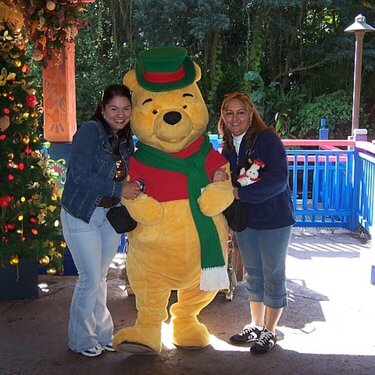 2006 Nov 9 - Animal Kingdom - Winnie Pooh