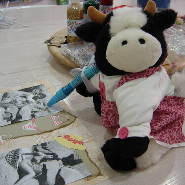 2007 Enero - Muuumi ayudando a Dora