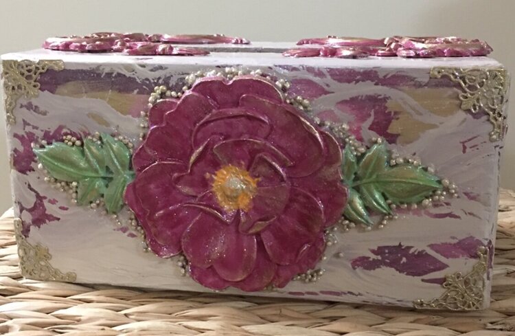 Front of wooden tissue box