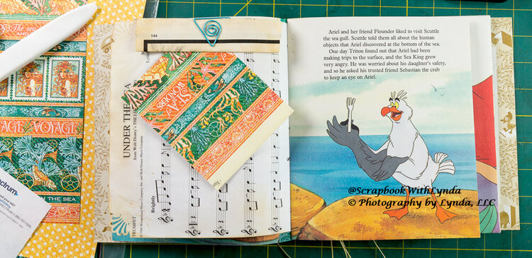 How to Make a Crisscross Under Tuck Book Page Insert