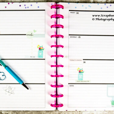 Pretty and Simple Planner Spread