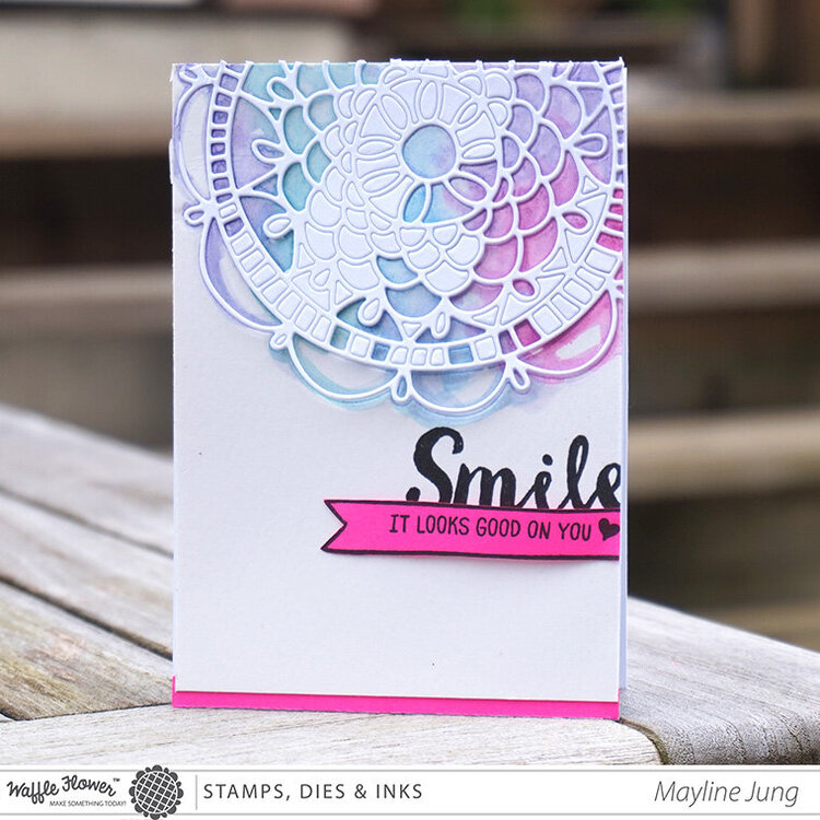 Doily Circle Smile Card