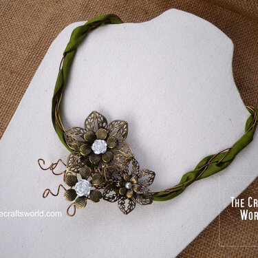 Filgree flower necklace