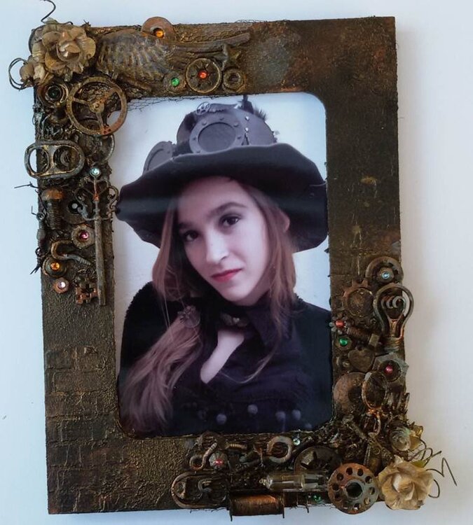 STEAMPUNK FRAME