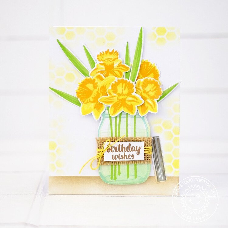 Sunny Studio Daffodil Dreams Card by Lexa Levana