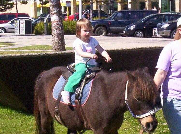 Madie &amp;amp; Lissie horseriding by the beach